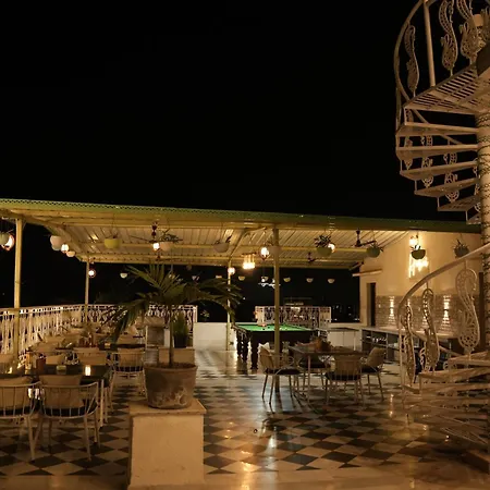 Hotel Karohi Villa-3